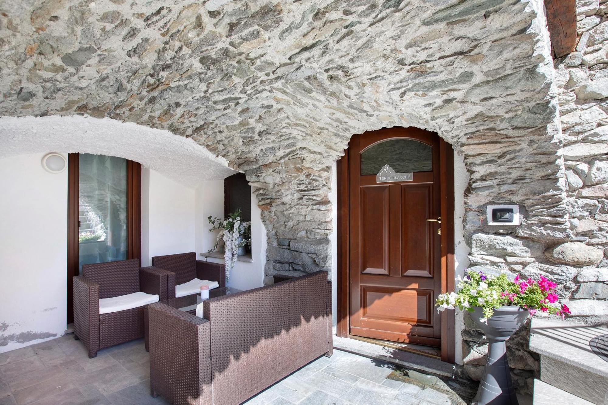 Maison Bebe Terre Blanche Aosta Eksteriør billede